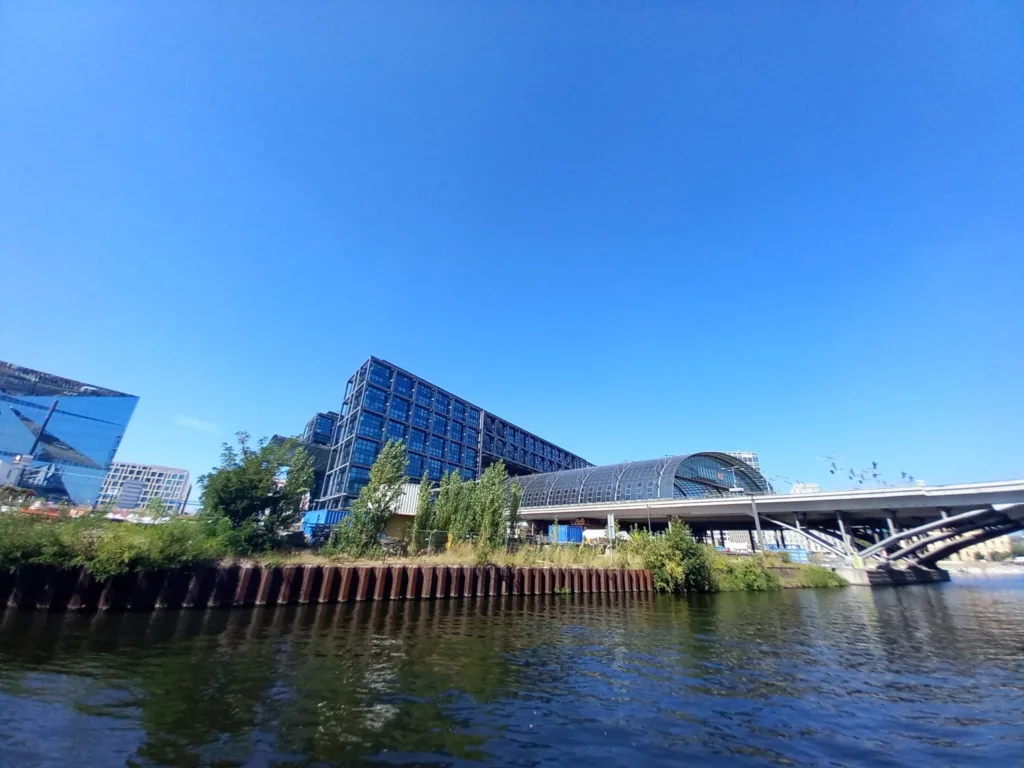 berlin hauptbahnhof